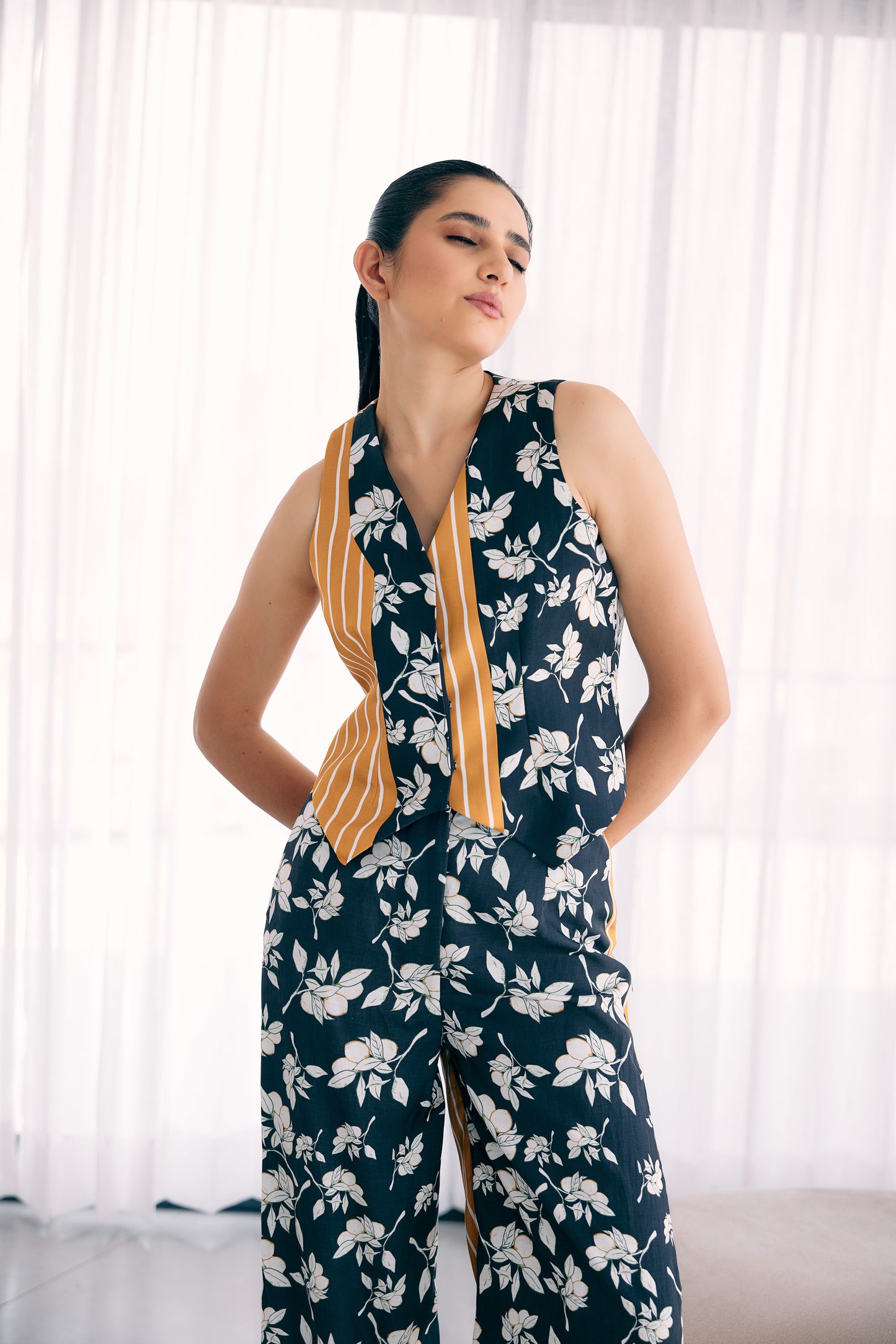 Mediterranea waist coat set