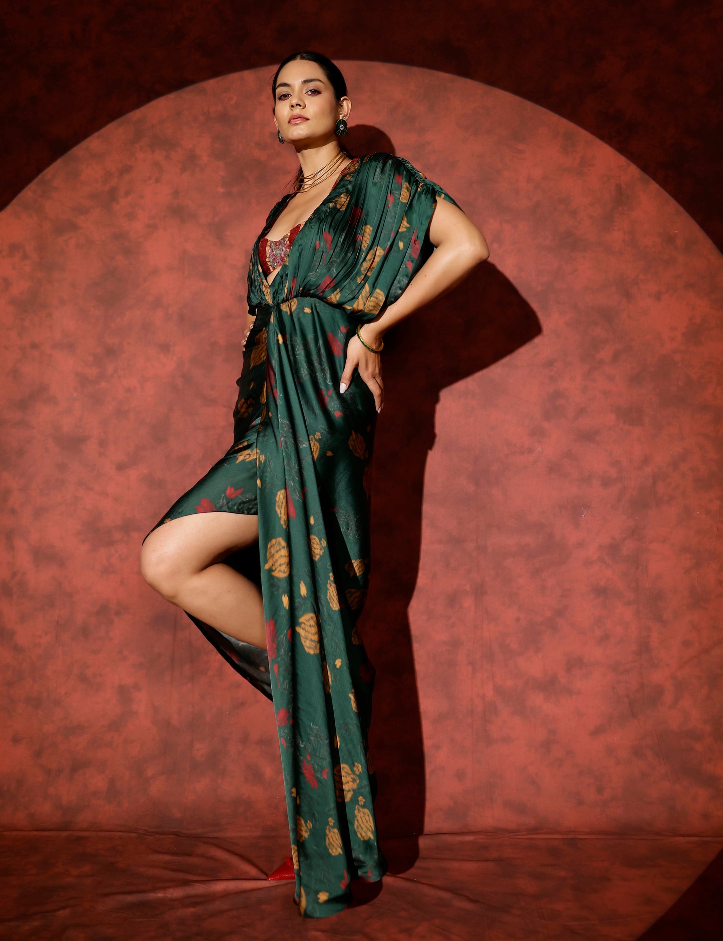 Panna plunge neck Kaftan gown