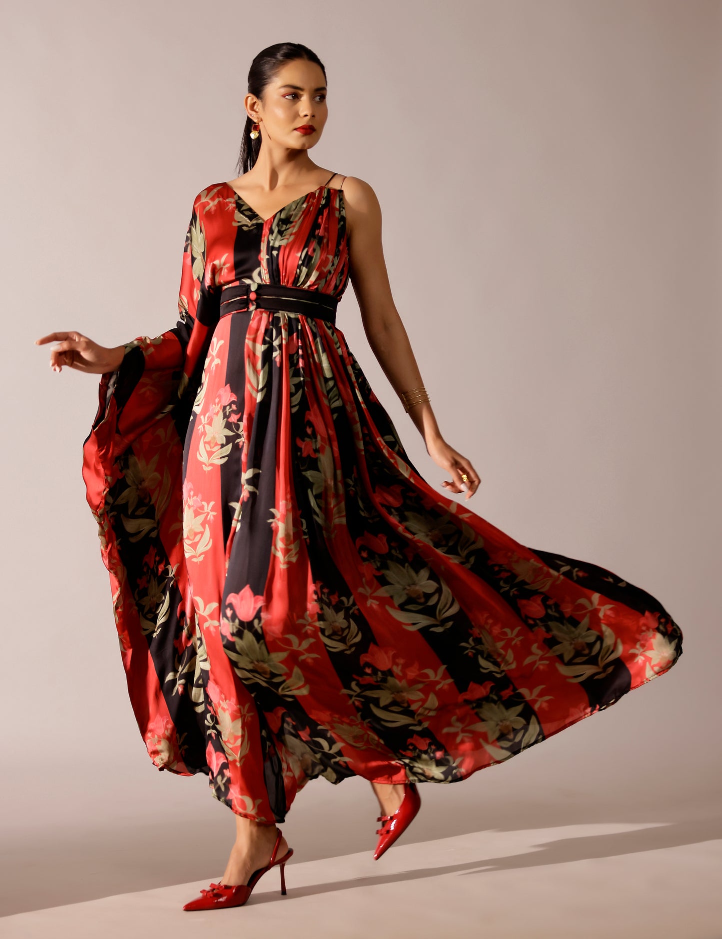 Manek asymmetric gown