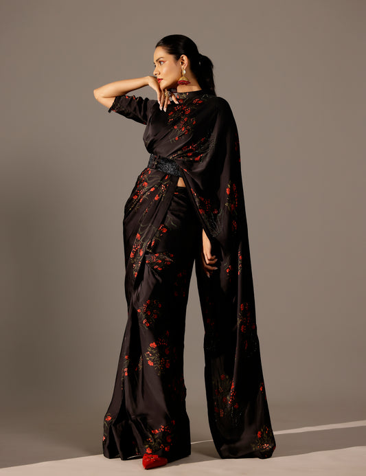 Boota pre-stitched collar pallu saree