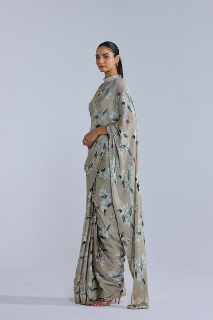 Jasmine Collar pallu sari