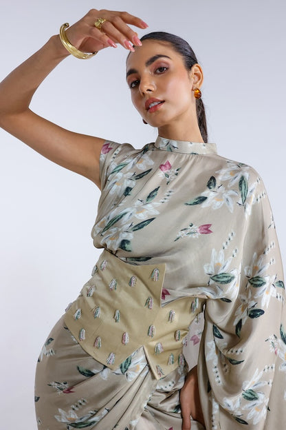 Jasmine Collar pallu sari