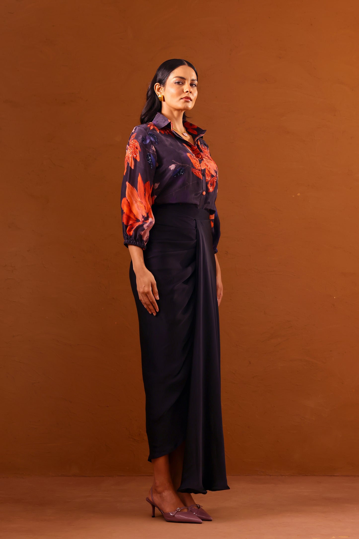 Clavo Embroidered shirt with draped skirt