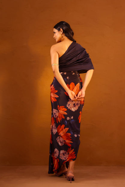 Clavo one-shoulder gown