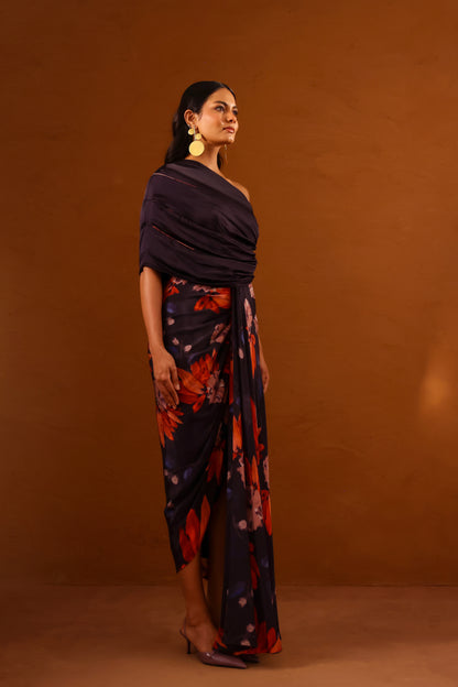 Clavo one-shoulder gown