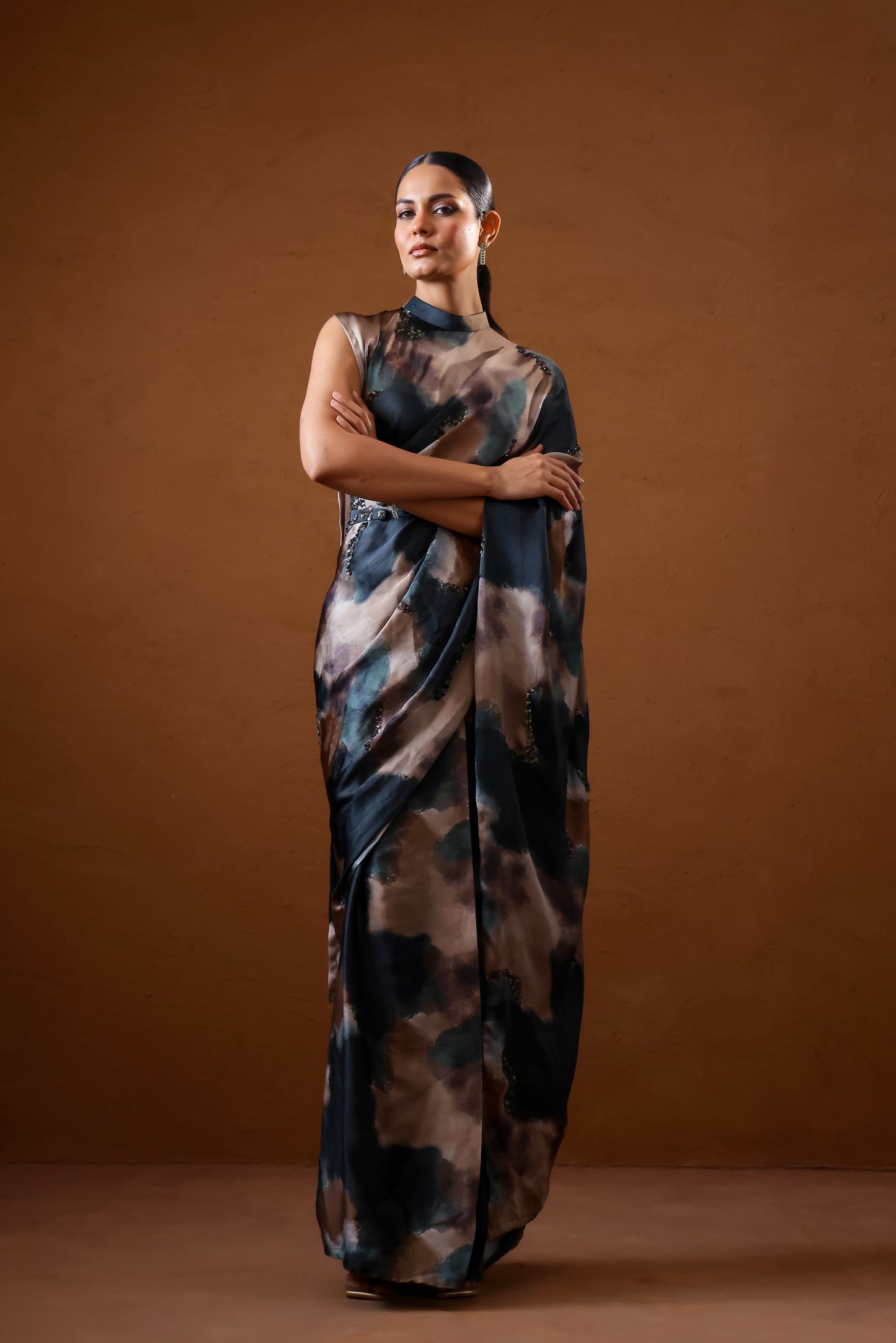 Patina collar pallu sari