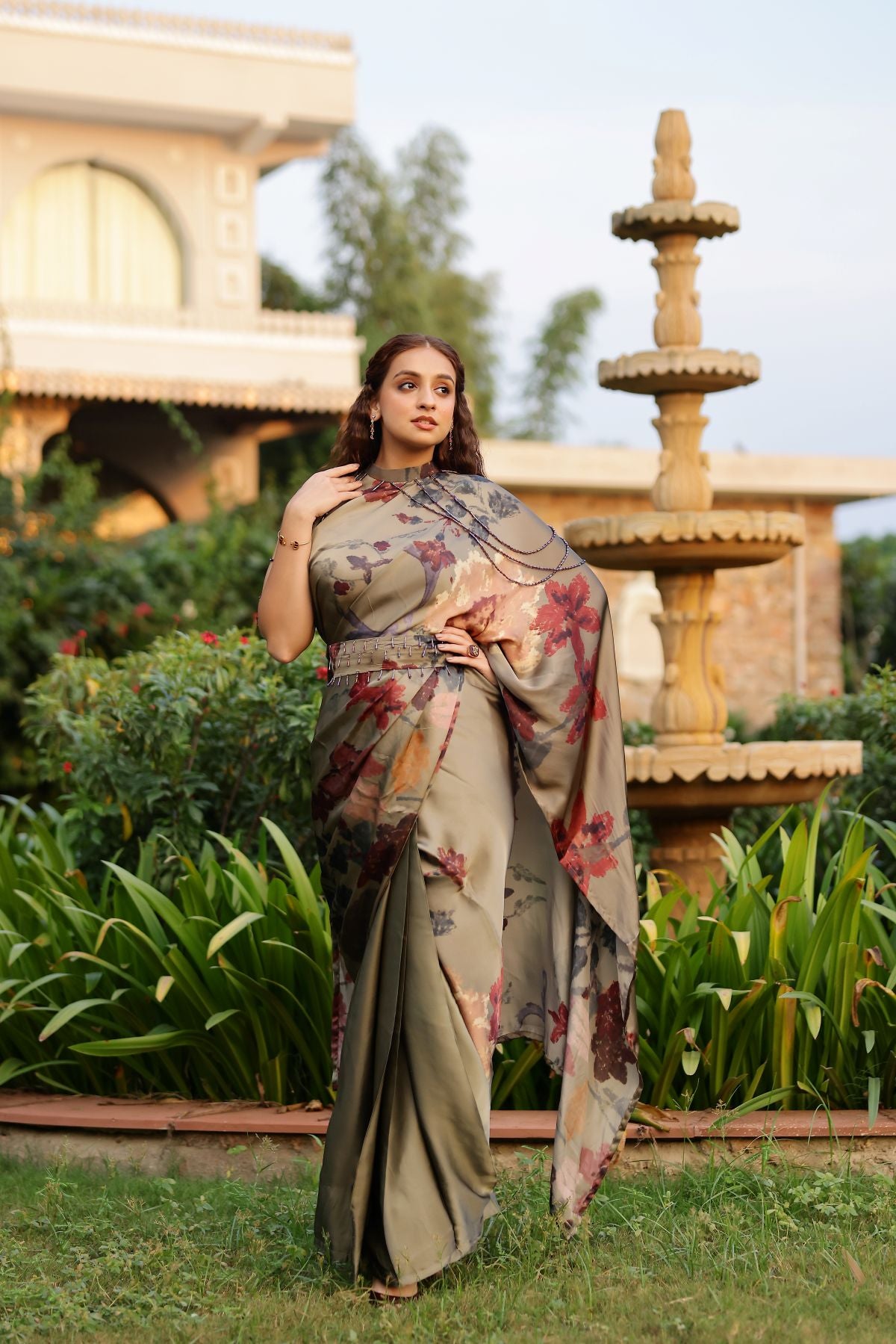 Bagicha collar pallu saree with embellished collar