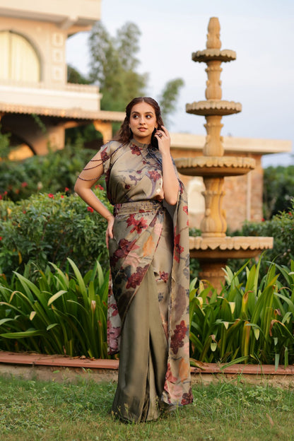 Bagicha collar pallu saree with embellished collar