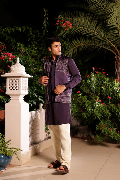 Reet kurta set paired with a jacket