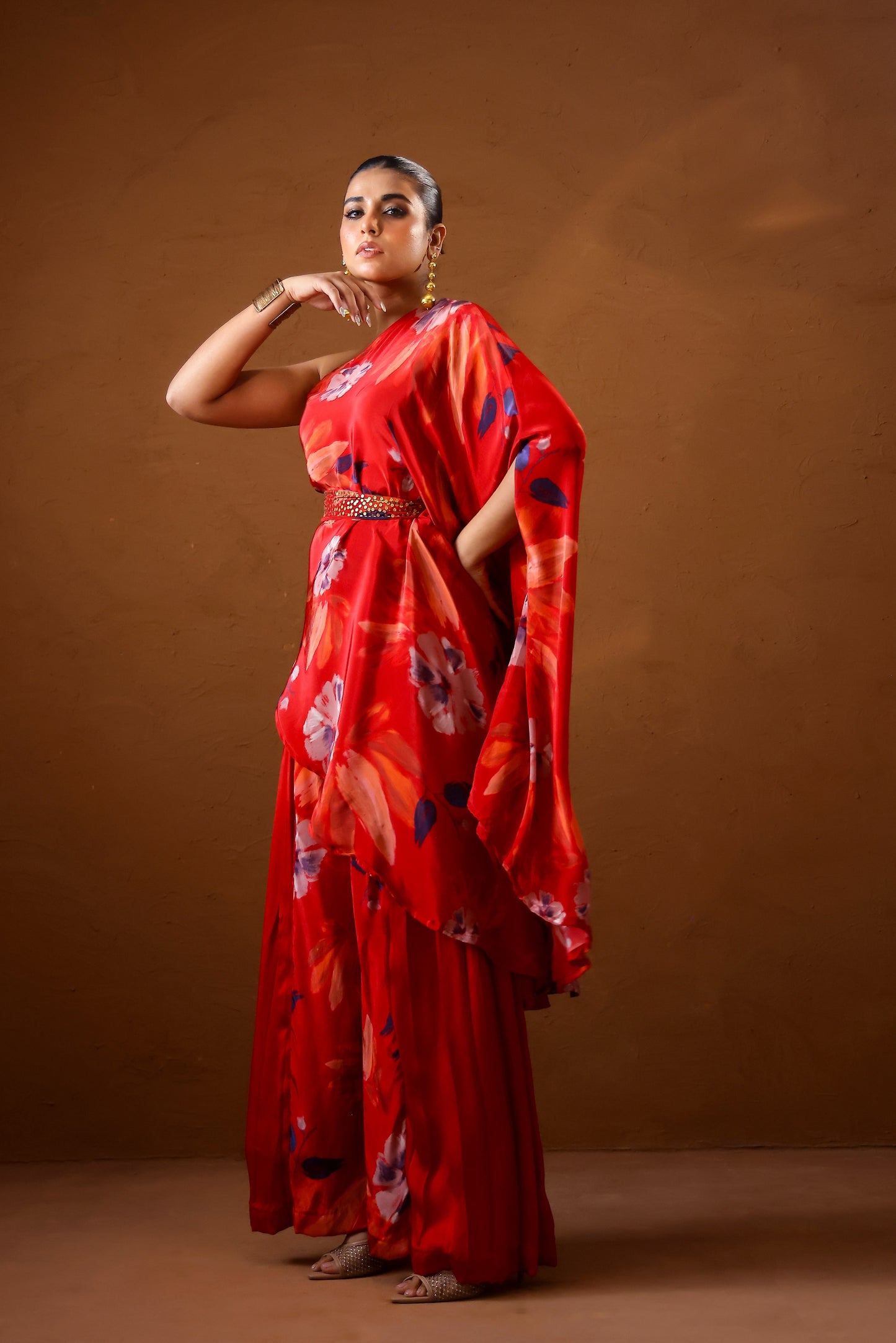 Malabari asymmetric top set