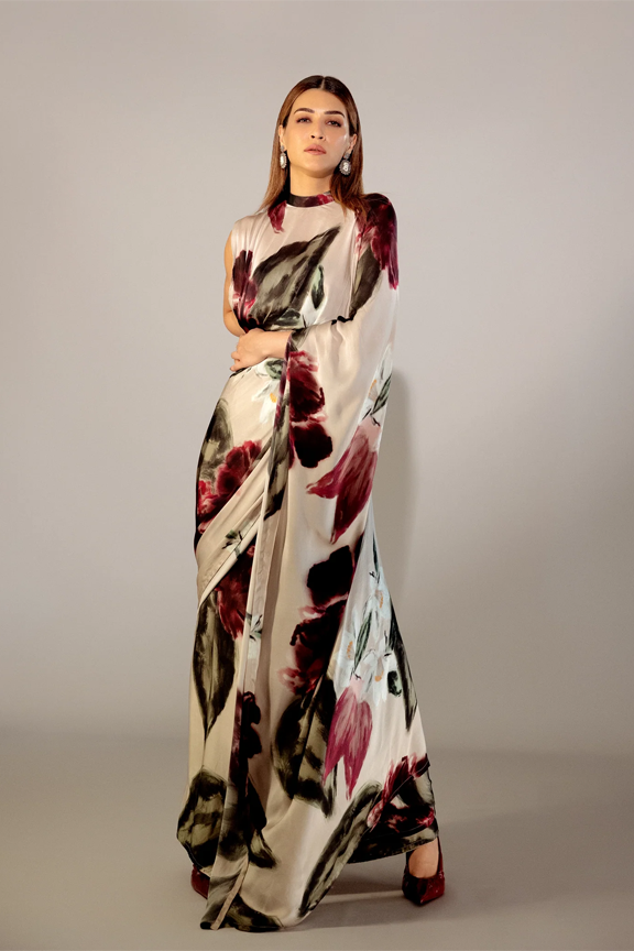 Kriti Sanon in Ivy gardenia collar pallu saree