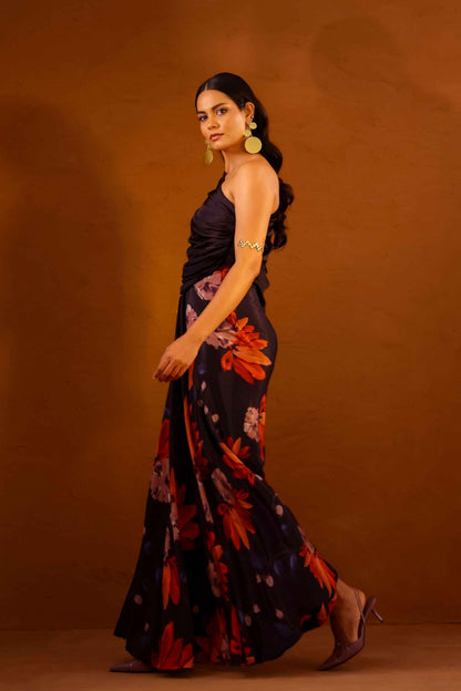 Clavo one-shoulder gown - Studio Surbhi
