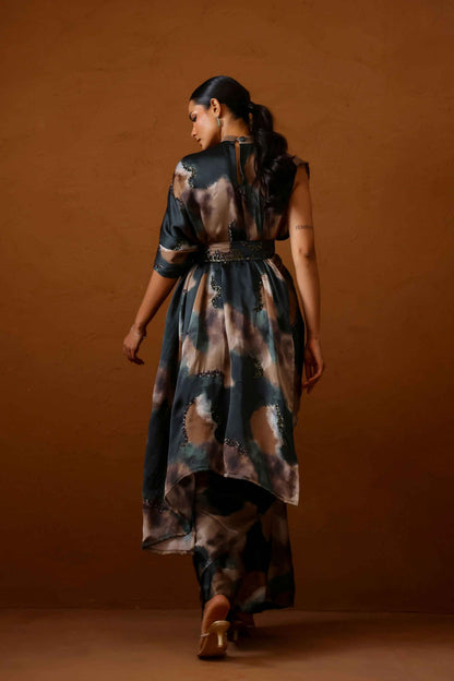 Priyamani in Patina collar pallu sari