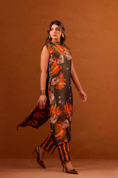 Clavo Kurta set - Studio Surbhi
