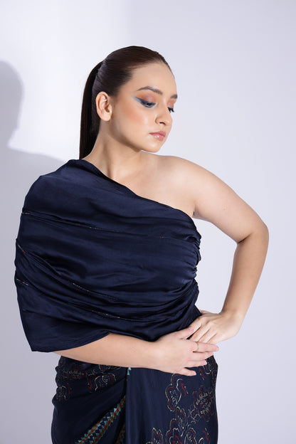 One shoulder gown