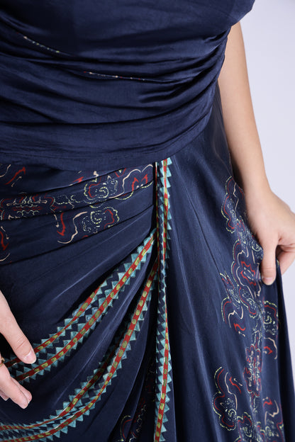 One shoulder gown