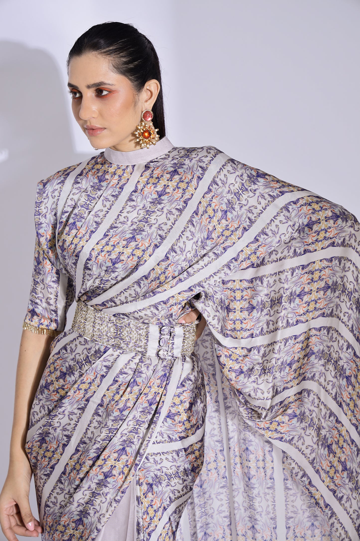 Pre-stitched collar pallu sari