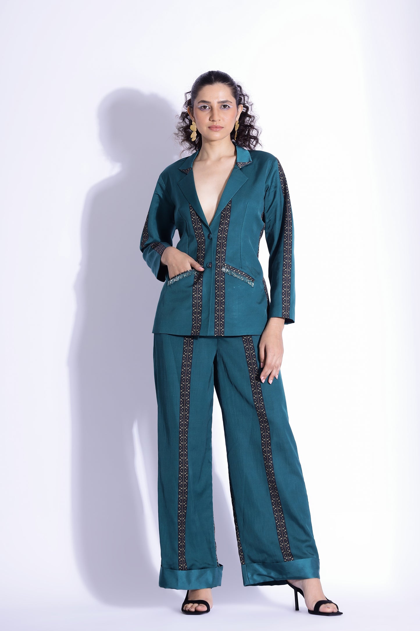 Pant suit