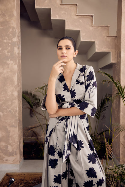 Viola Mediterranea Knot shirt set