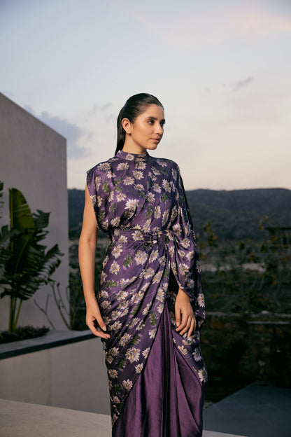 Camellia collar pallu saree