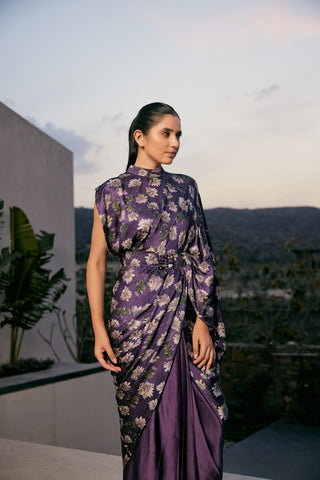 Camellia collar pallu saree